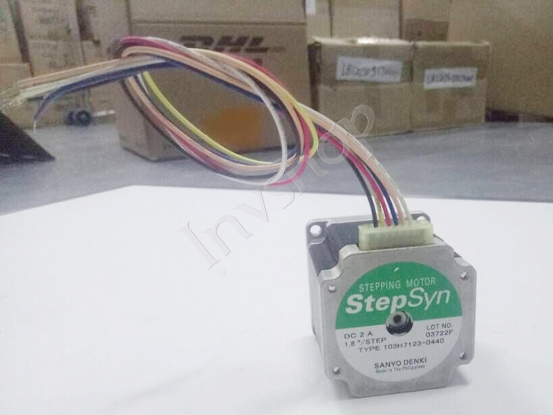 103H7123-0440 SANYO stepper motor