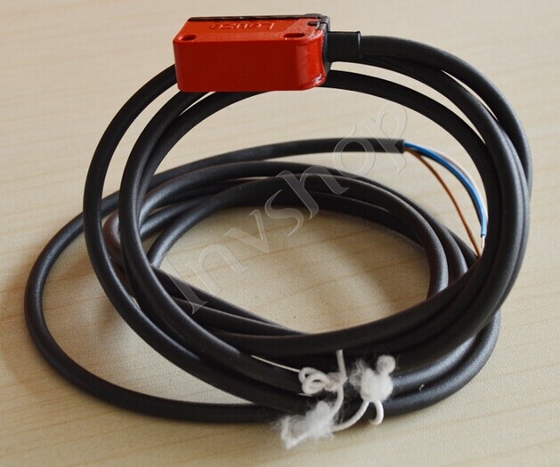 Original new non packaged Leuze photoelectric sensor 3B/4200-S8.3 HRTR