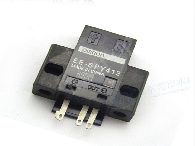 new EE-SPY412 Omron photoelectric switch