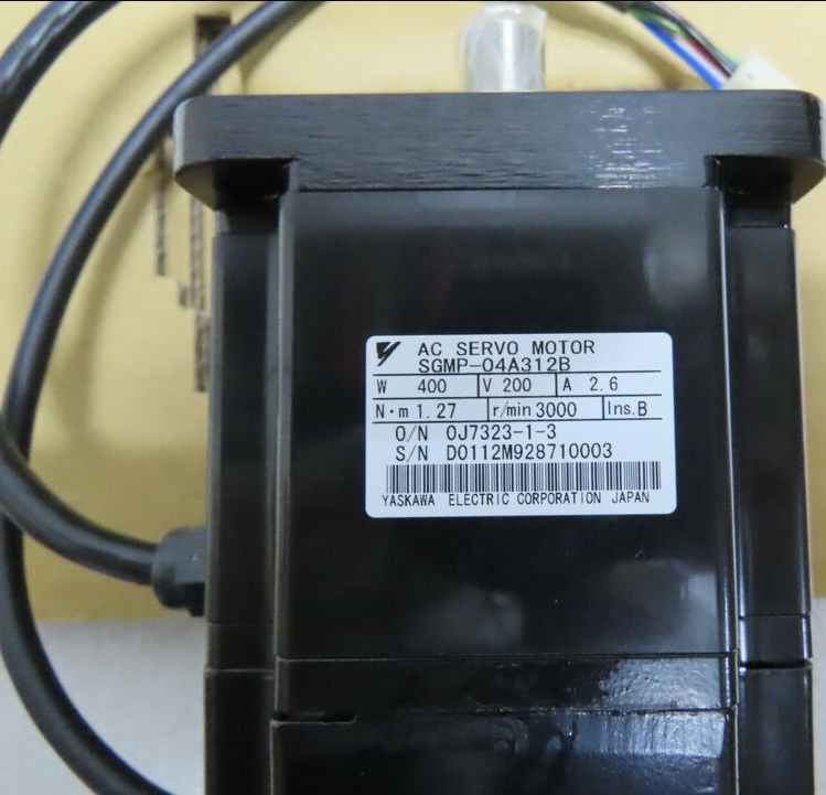 SGMP-04A312B Yaskawa servo motor