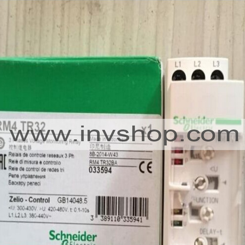 New Schneider Relay RM4TR32 In Box