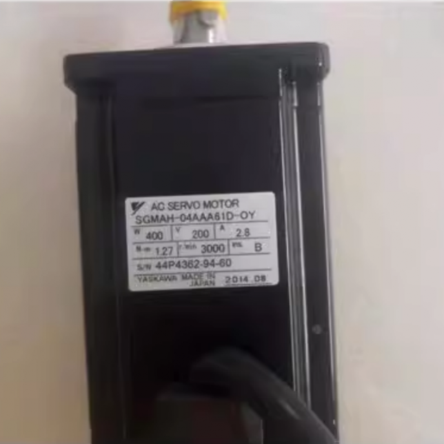 Used servo motor SGMAH-02AAA61D-0Y for Yaskawa 60 days warranty