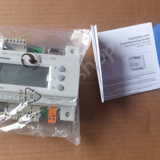 100% original SIEMENS temperature controller RWD44U