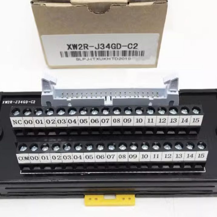 XW2R-J34GD-C1 Omron connector terminal block