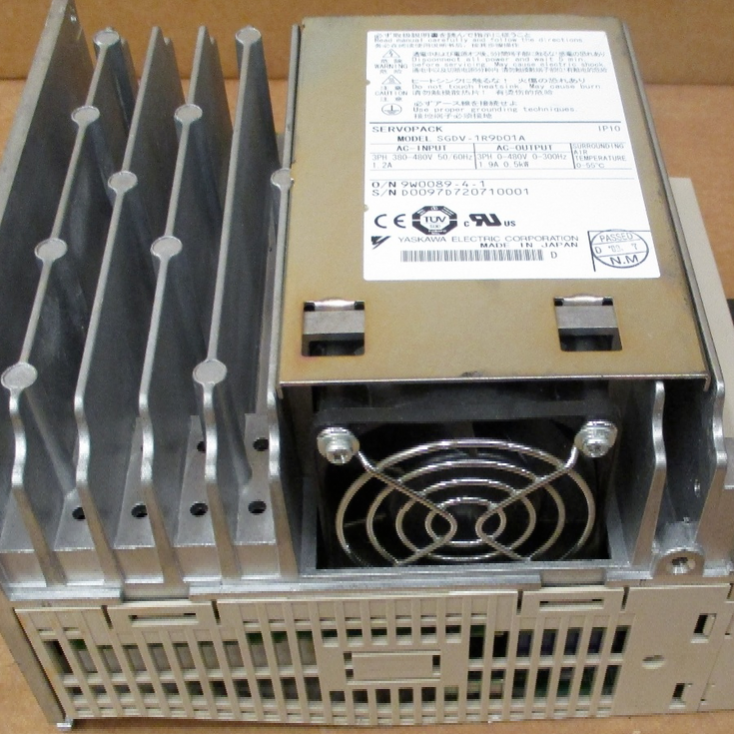 SGDV-1R9D01A Yaskawa servo drive