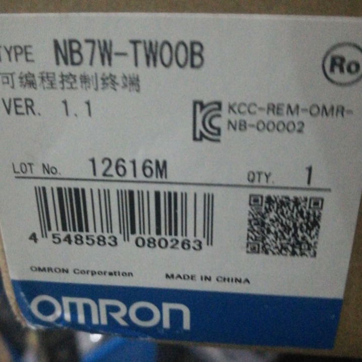 NB7W-TWOOB OMRON TOUCH PANEL New and Original