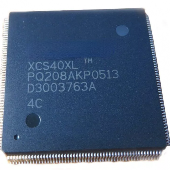 XCS40XL-PQ208AKP Integrated electronic chip