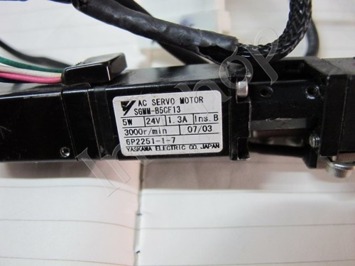 sgmm-b5cf13 servomotor yaskawa