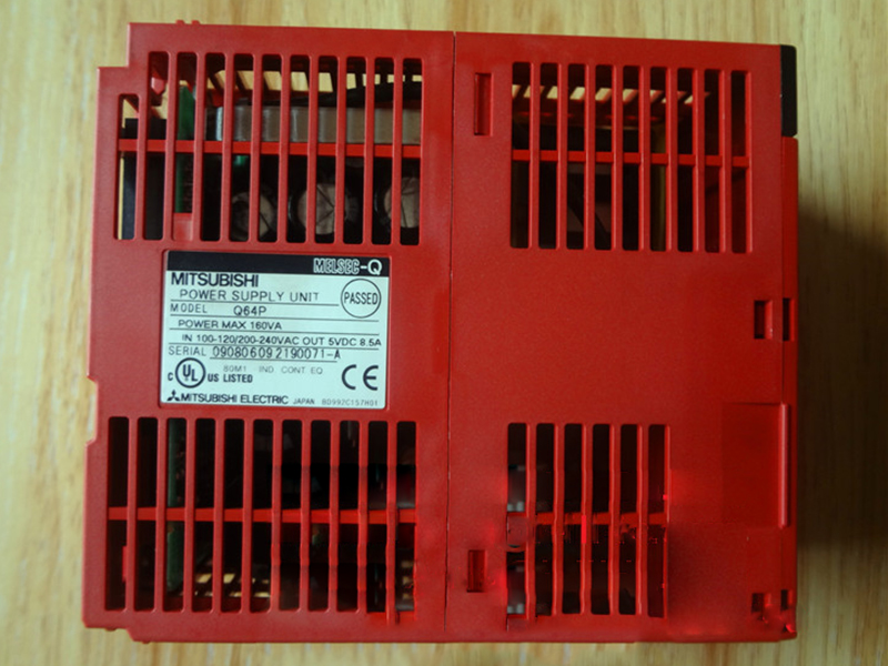 Mitsubishi PLC Q-Serie Netzteilmodul Q64P NEU IN DER BOX