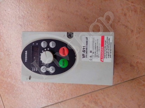 Toshiba VFS11-2004PM-WN (R5) INVERTER