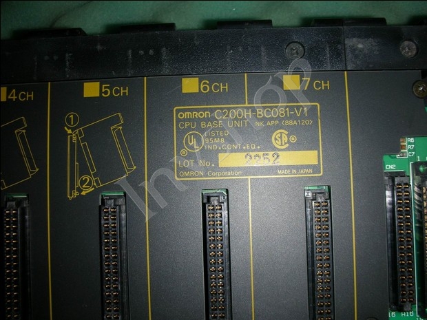 C200H-BC081-V1 OMRON Floor plate Base plate