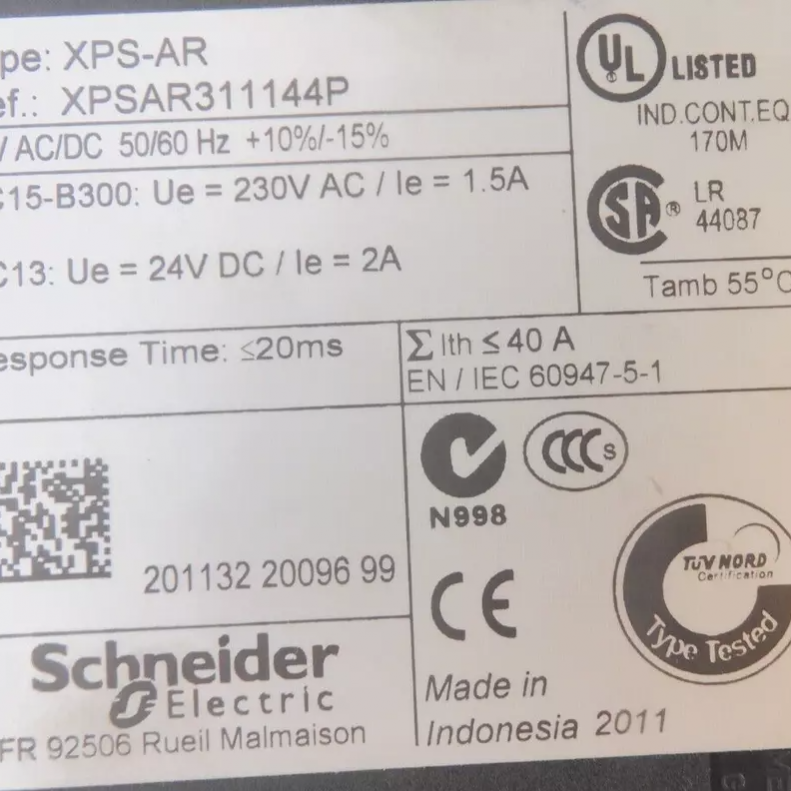 XPSAR311144P  Schneider safety relay