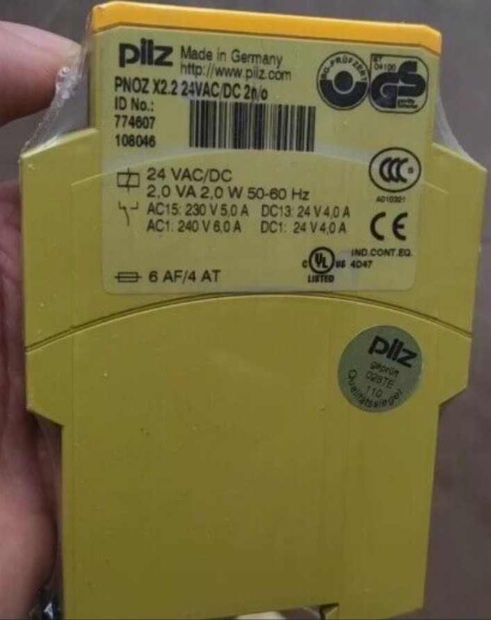 774607 PNOZ X1 X2 X2.1 X5 X7 PZE X4 X4P New original PILZ safety relay