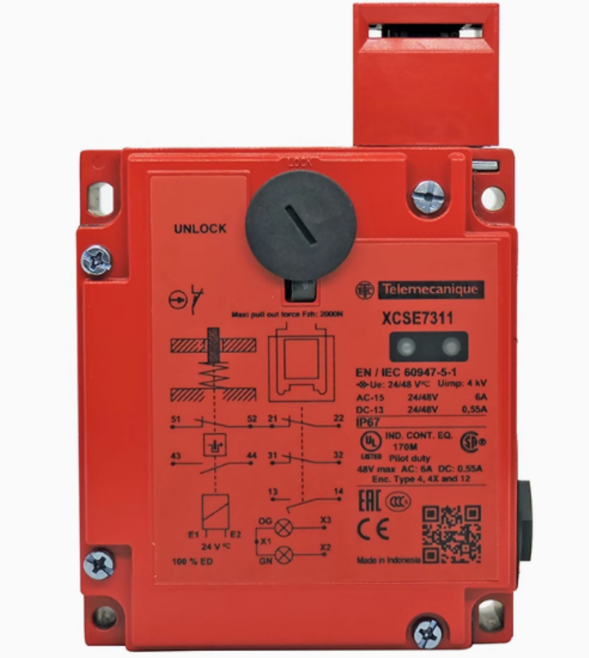 XCSE7311 Schneider new original authentic chip security door lock switch