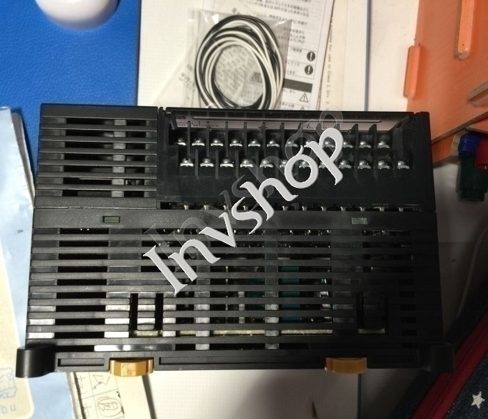 Omron PLC CP1L-M40DR-A programmable controller