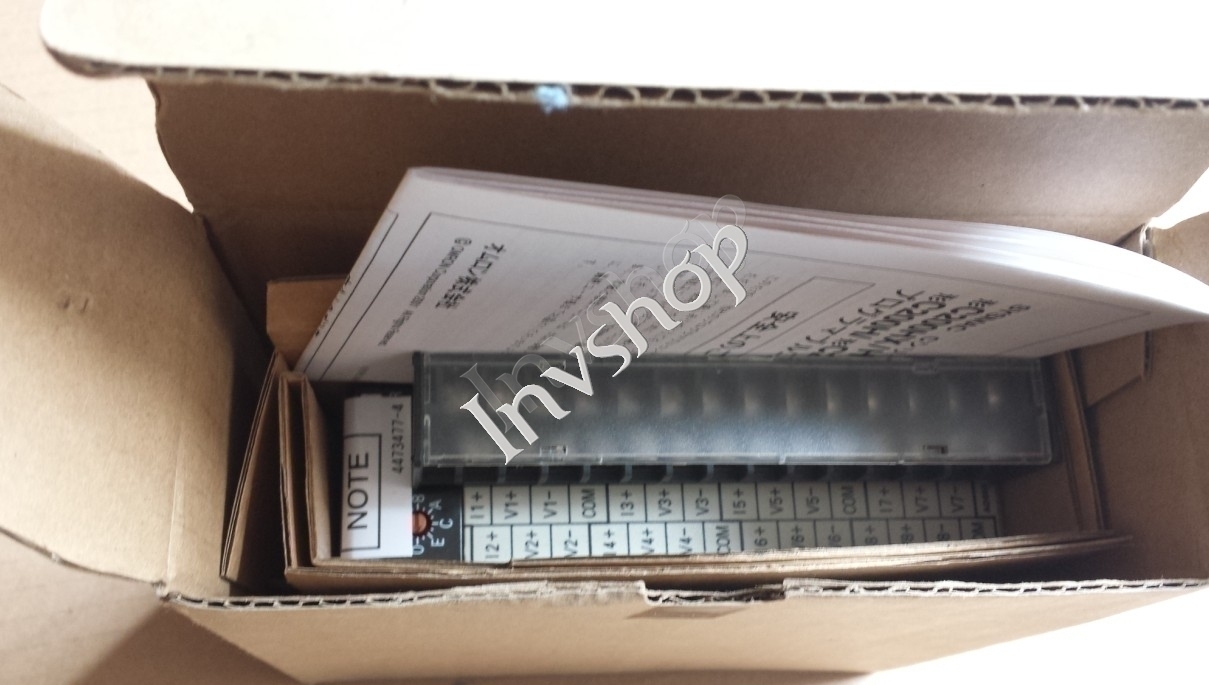 Original new OMRON C200H series 8 channel AI module C200H-AD003