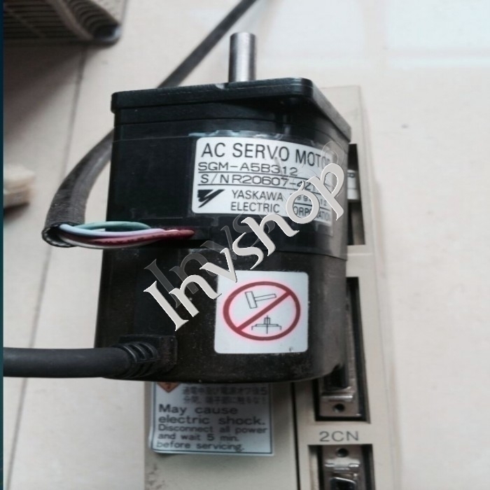 Used SGM-01A3SO11 Yaskawa 1PC servo motor