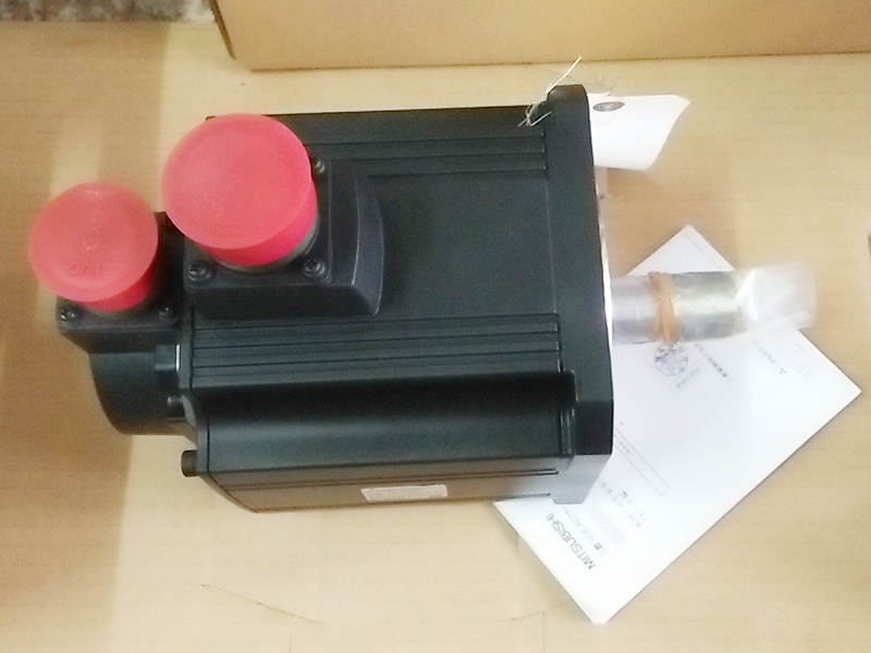 new mitsubishi driver servomotor HC153S-S