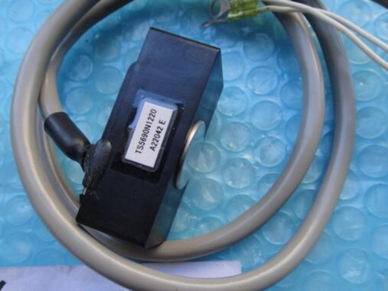 used Omron Mitsubishi Encoder TS5690N1220