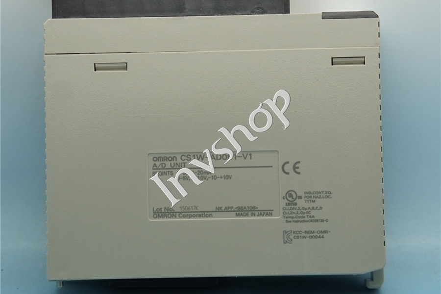 new Omron CS1W-AD081-V1 PLC programmable controller module