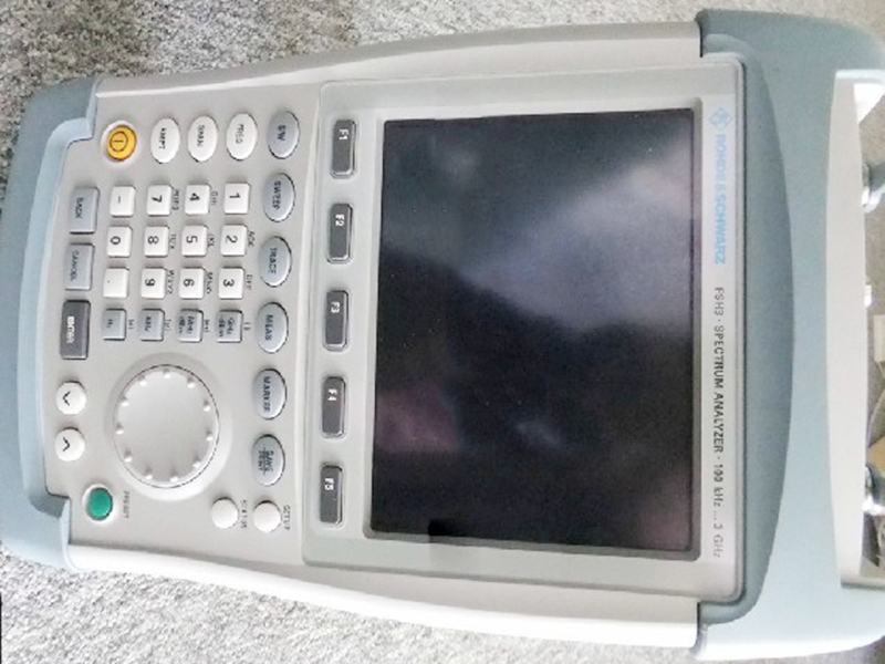 100kHz - 3GHz Hand Held Spectrum Analyzer FSH3 1145.5850.13