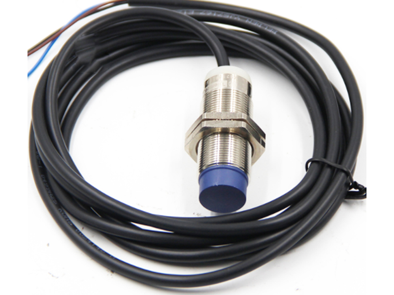 Allen-Bradley Inductive Proximity Sensor 872C-DH4NP12-D4