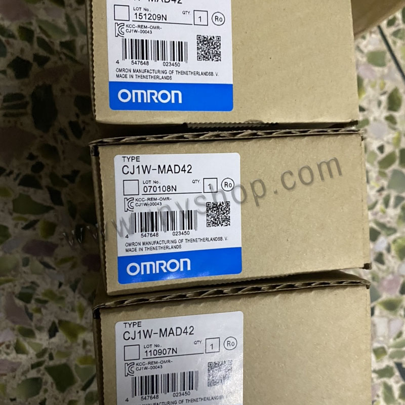 Original OMRON PLC module CJ1W-MAD42