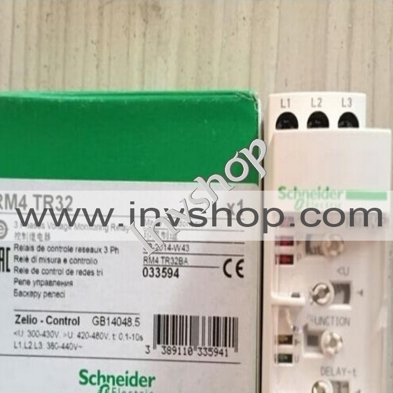 New Schneider Relay RM4TR32 In Box